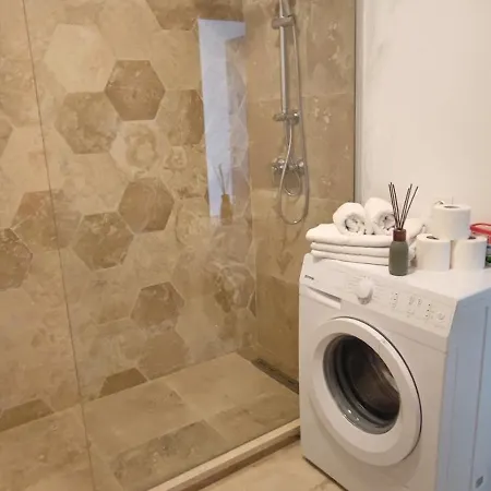 Sophy Mamaia * Navodari